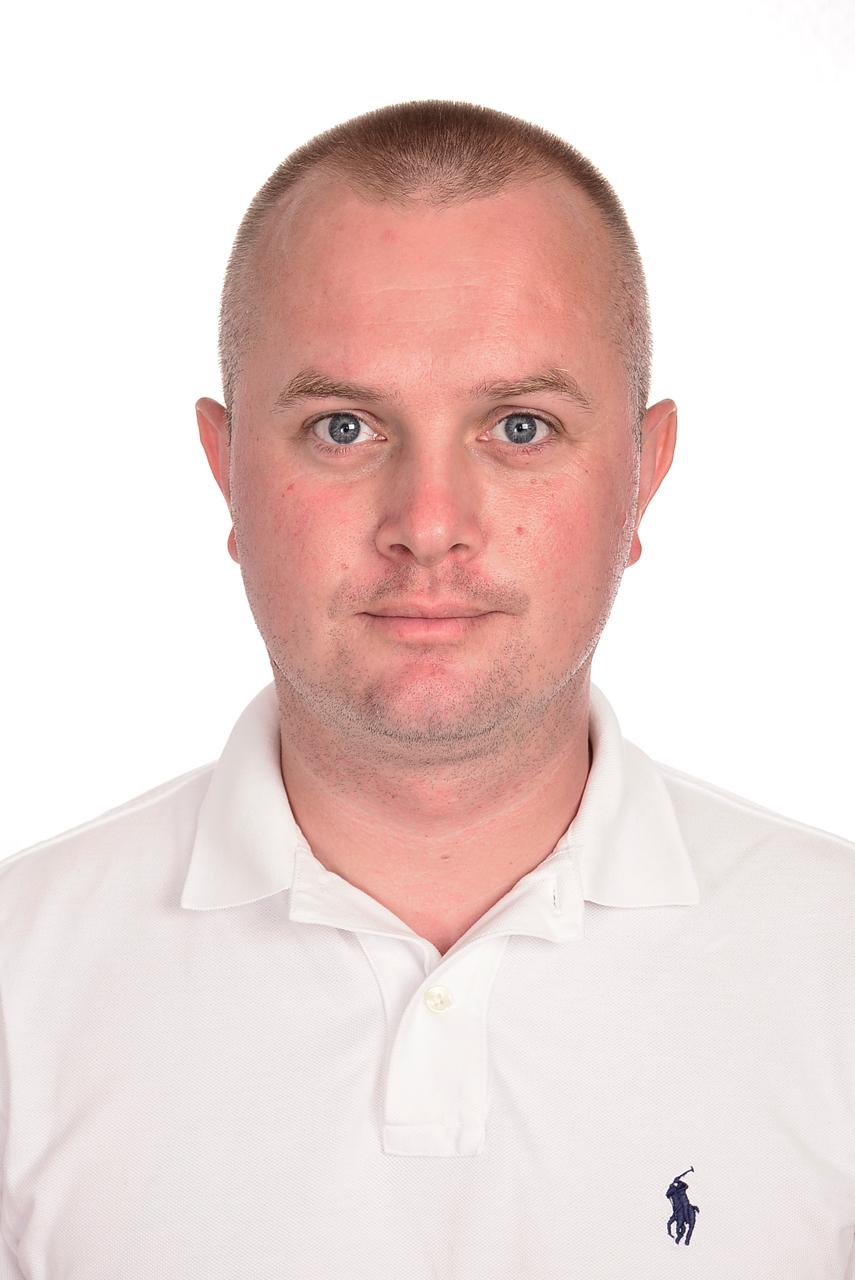 Artur Bin